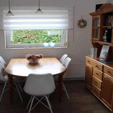 Bungalow With Wifi In De Zandloper * Den Helder