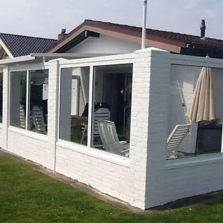 Bungalow With Wifi In De Zandloper